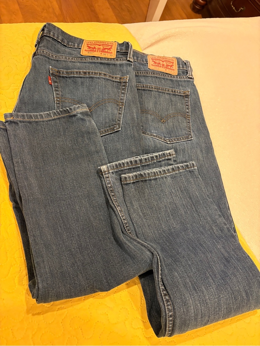 Set 2 Levi's Men's Blue Denim Jeans - Classic Straight Fit